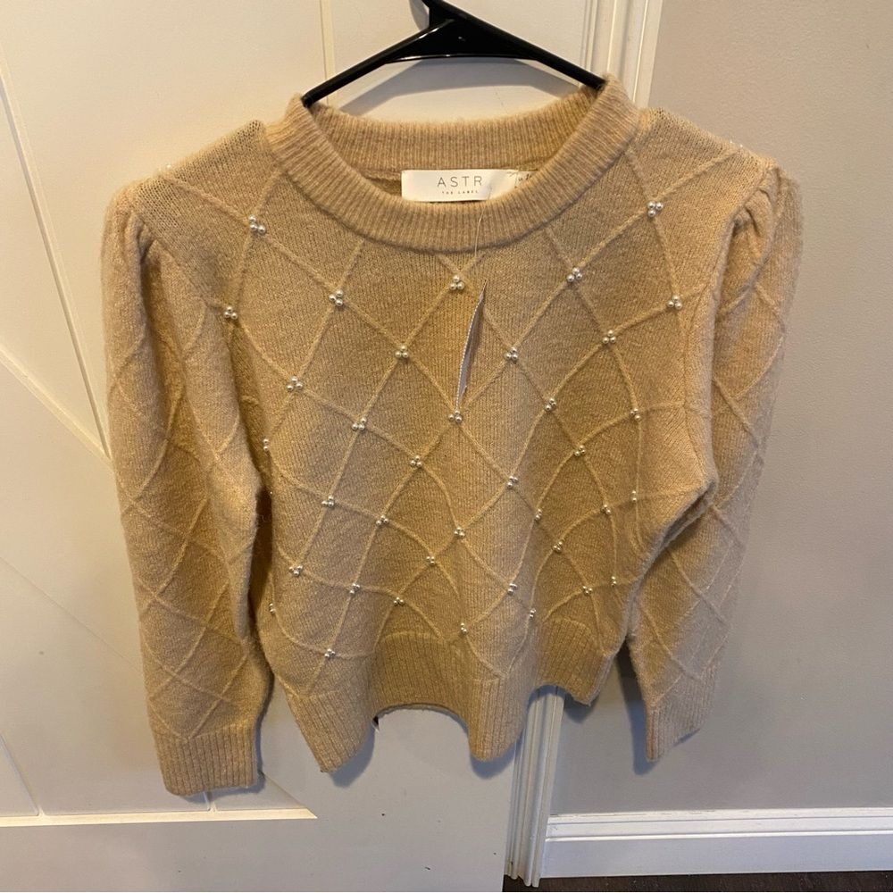NWT Astr The Label Sweater